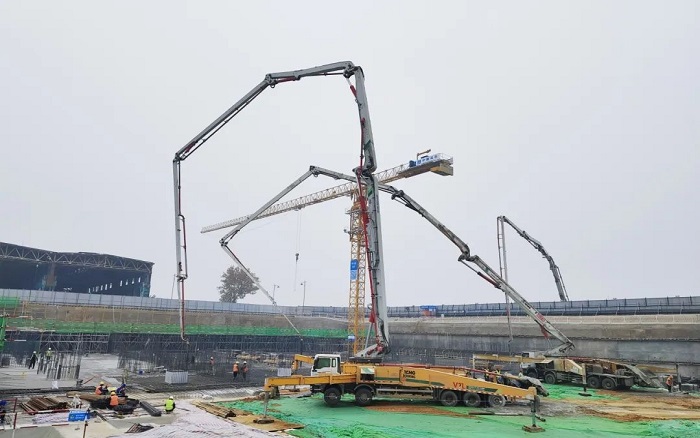生态建设再添新篇！NG官网62米泵车组团助建泉城