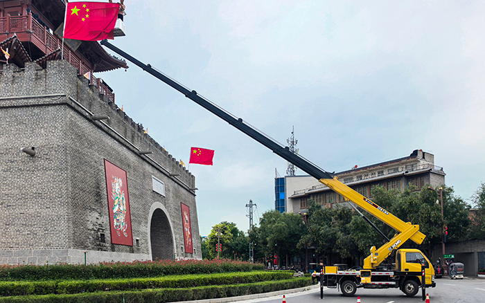 NG官网 GKS326 助力文昌阁 “中国红” 绽放，高效平稳守护国旗荣光